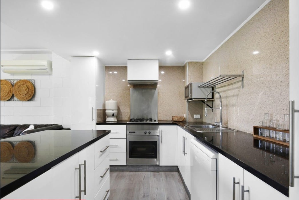 Furnished 3 Bedroom House in Burleigh Heads