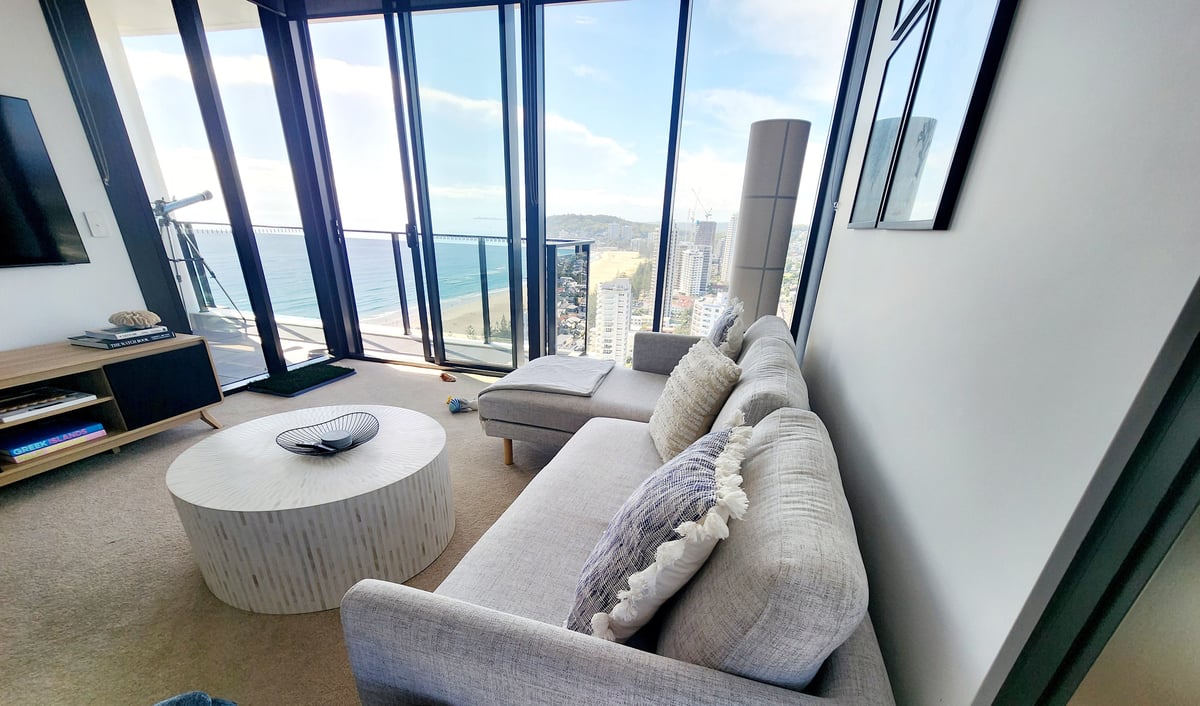 Furnished 2 Bedroom House in Burleigh Heads
