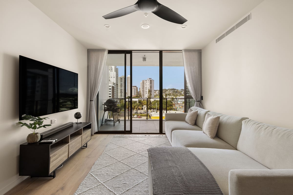 Furnished 2 Bedroom House in Burleigh Heads