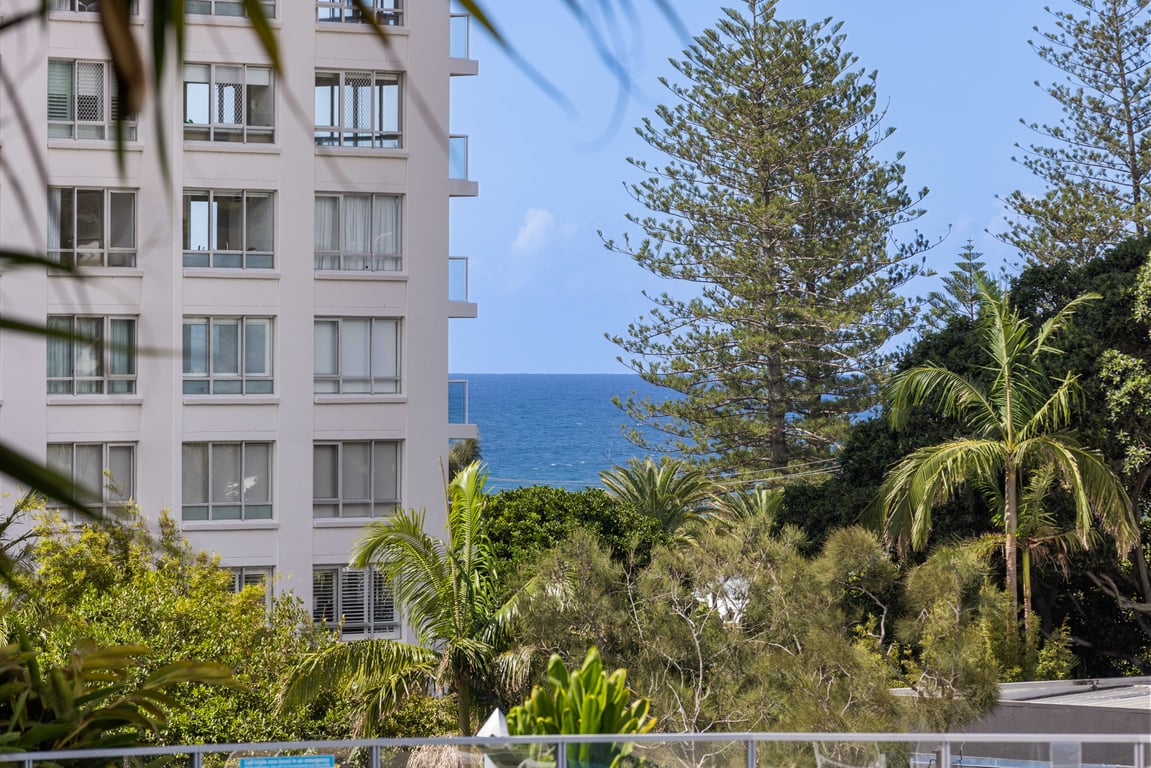Furnished 2 Bedroom House in Burleigh Heads