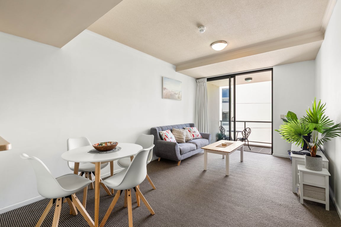 Furnished 1 Bedroom House in Burleigh Heads