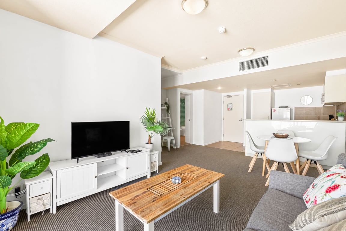Furnished 1 Bedroom House in Burleigh Heads