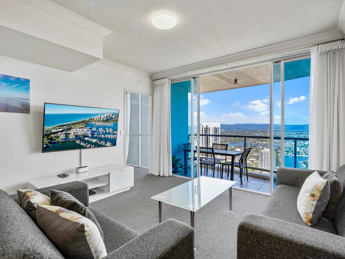 Furnished 2 Bedroom Rental in Surfers Paradise