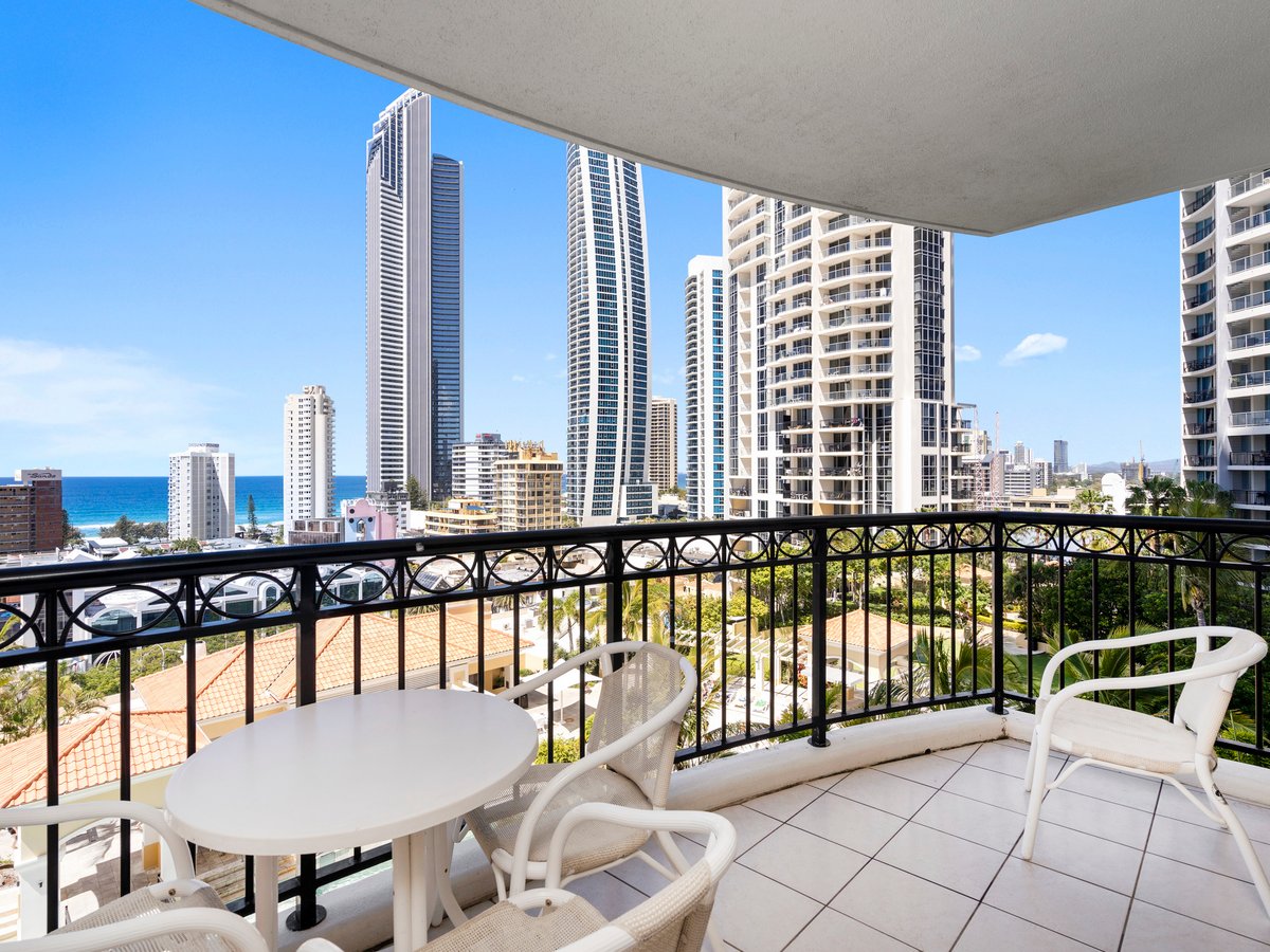 Furnished 2 Bedroom House in Surfers Paradise