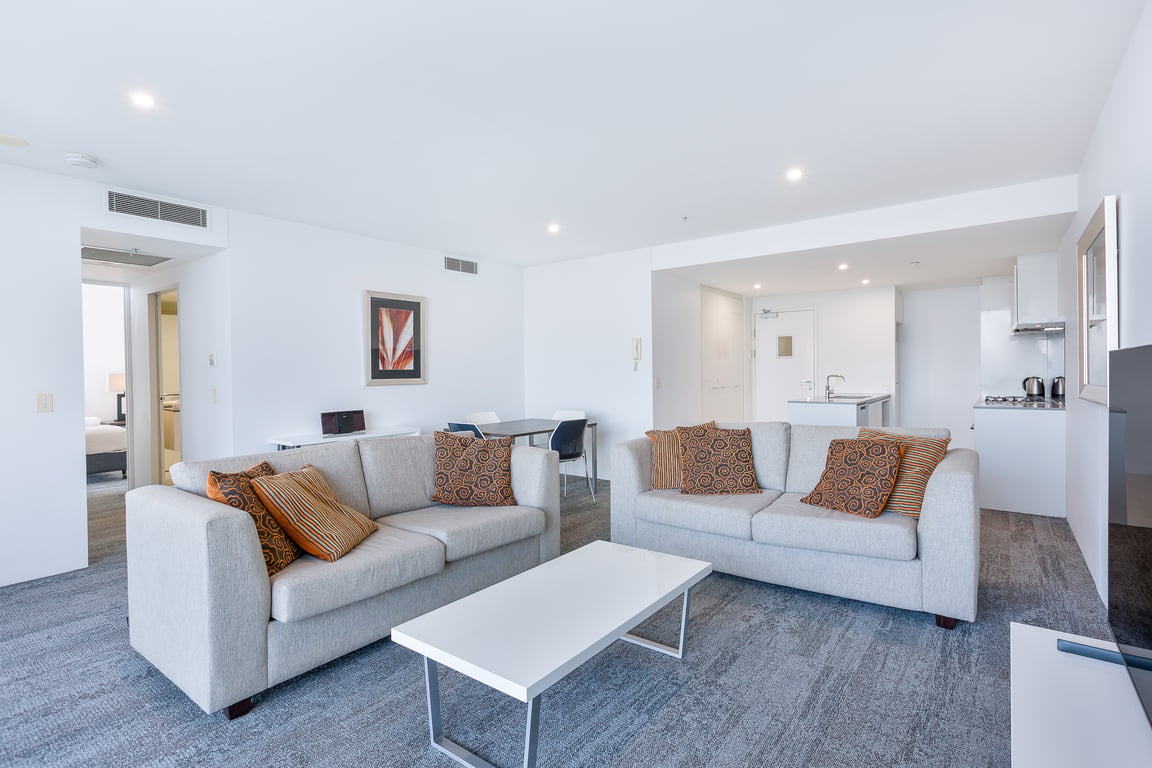 Furnished 2 Bedroom House in Surfers Paradise