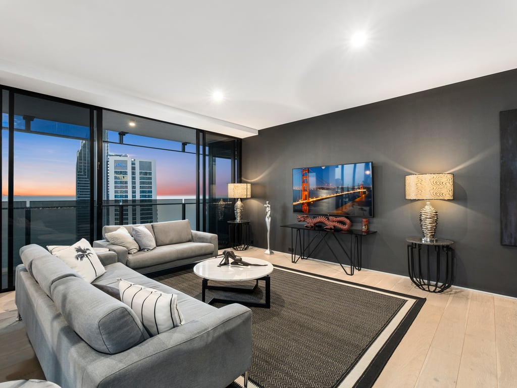 Furnished 3 Bedroom House in Surfers Paradise