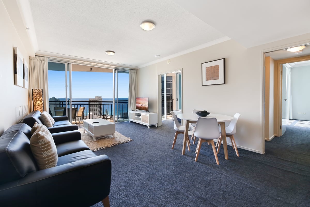 Furnished 2 Bedroom House in Surfers Paradise