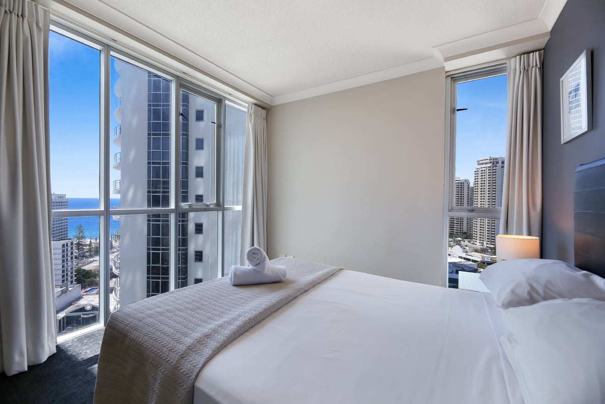 Furnished 2 Bedroom House in Surfers Paradise