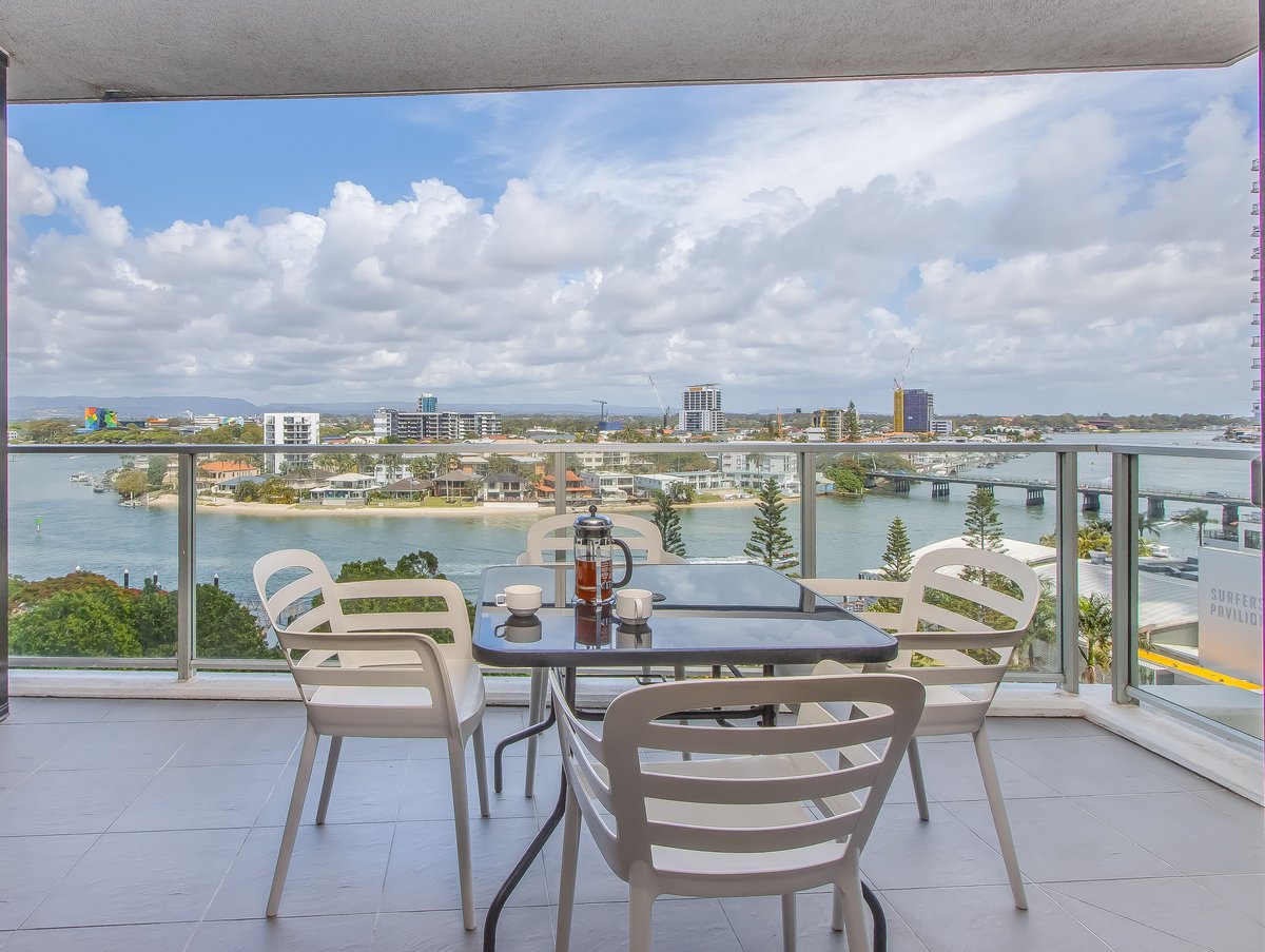 Furnished 2 Bedroom House in Surfers Paradise