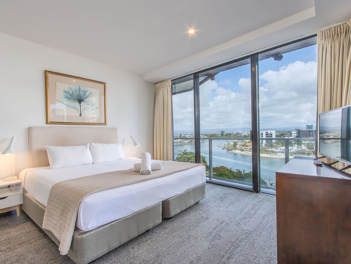 Furnished 2 Bedroom House in Surfers Paradise