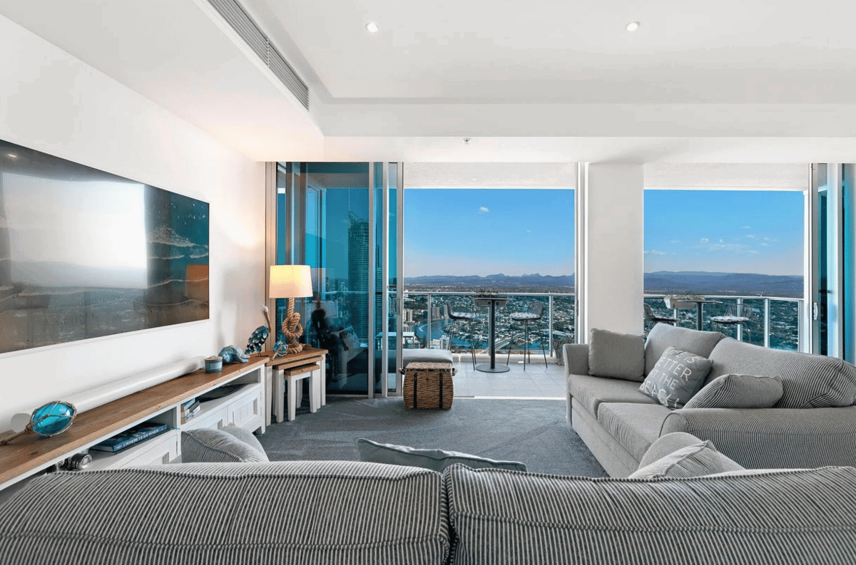 Furnished 3 Bedroom House in Surfers Paradise