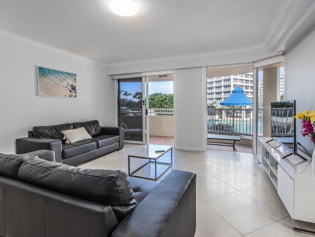 Furnished 3 Bedroom House in Surfers Paradise