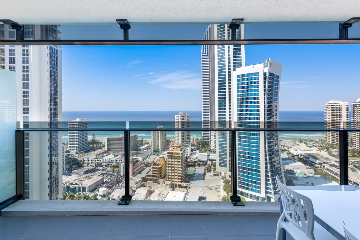 Furnished 2 Bedroom House in Surfers Paradise