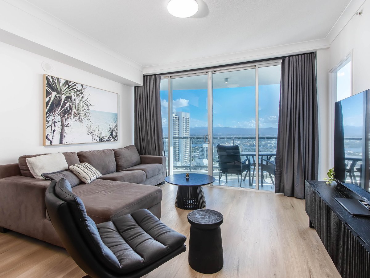Furnished 2 Bedroom House in Surfers Paradise