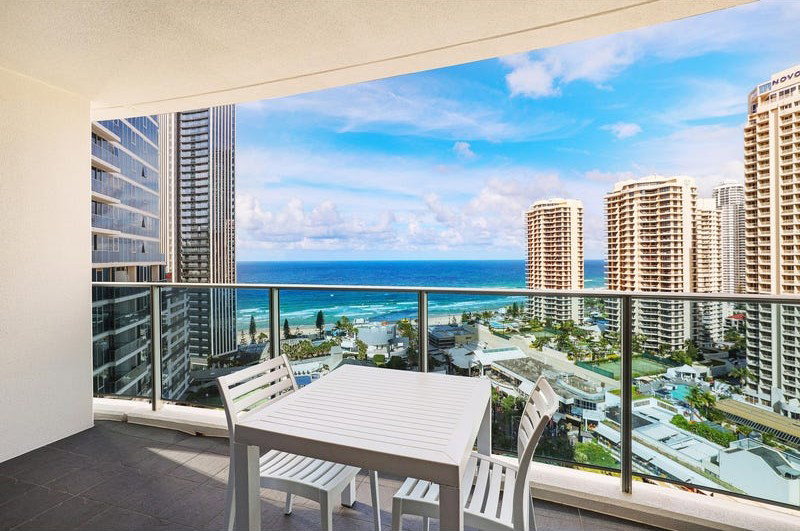 Furnished 3 Bedroom House in Surfers Paradise