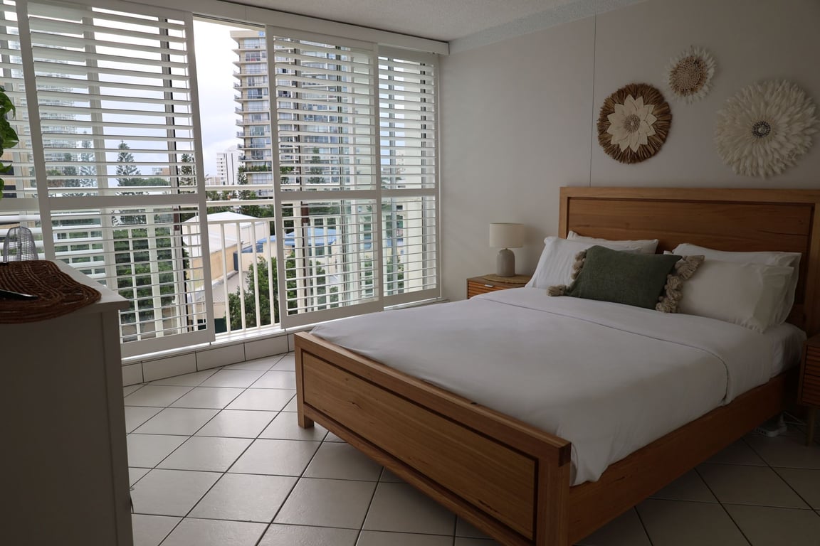 Furnished 1 Bedroom House in Surfers Paradise