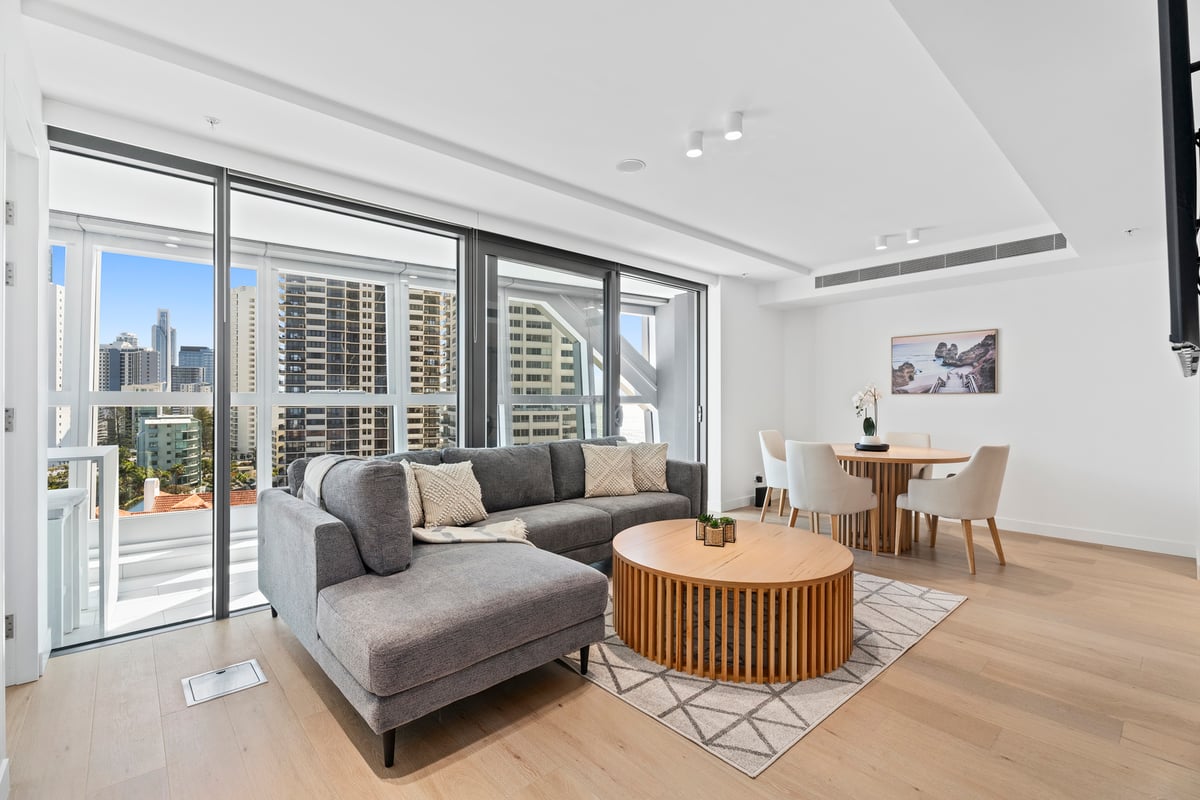 Furnished 2 Bedroom House in Surfers Paradise