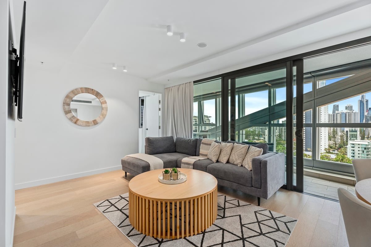 Furnished 2 Bedroom House in Surfers Paradise