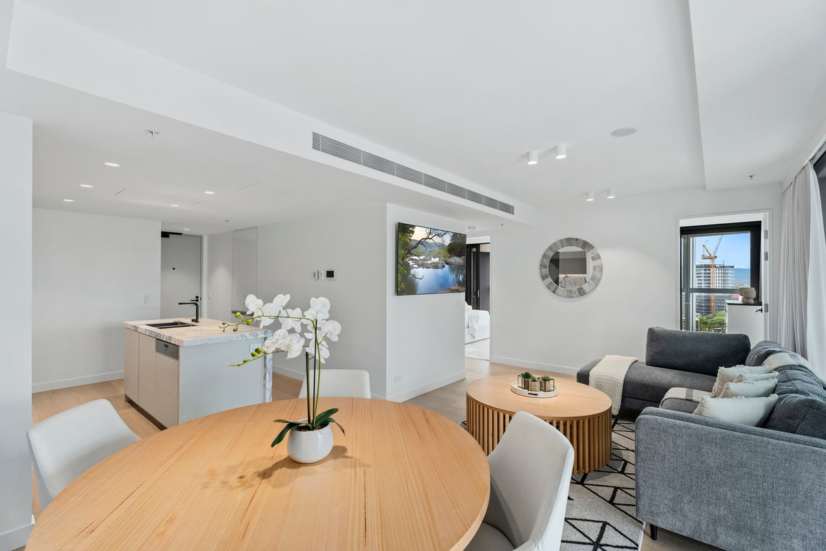 Furnished 2 Bedroom House in Surfers Paradise