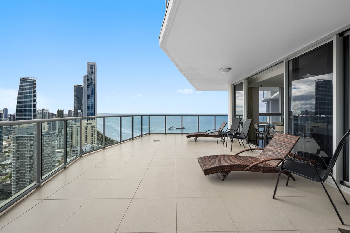 Furnished 2 Bedroom House in Surfers Paradise