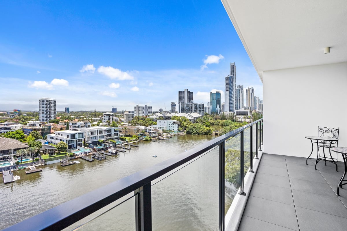 Furnished 2 Bedroom House in Surfers Paradise