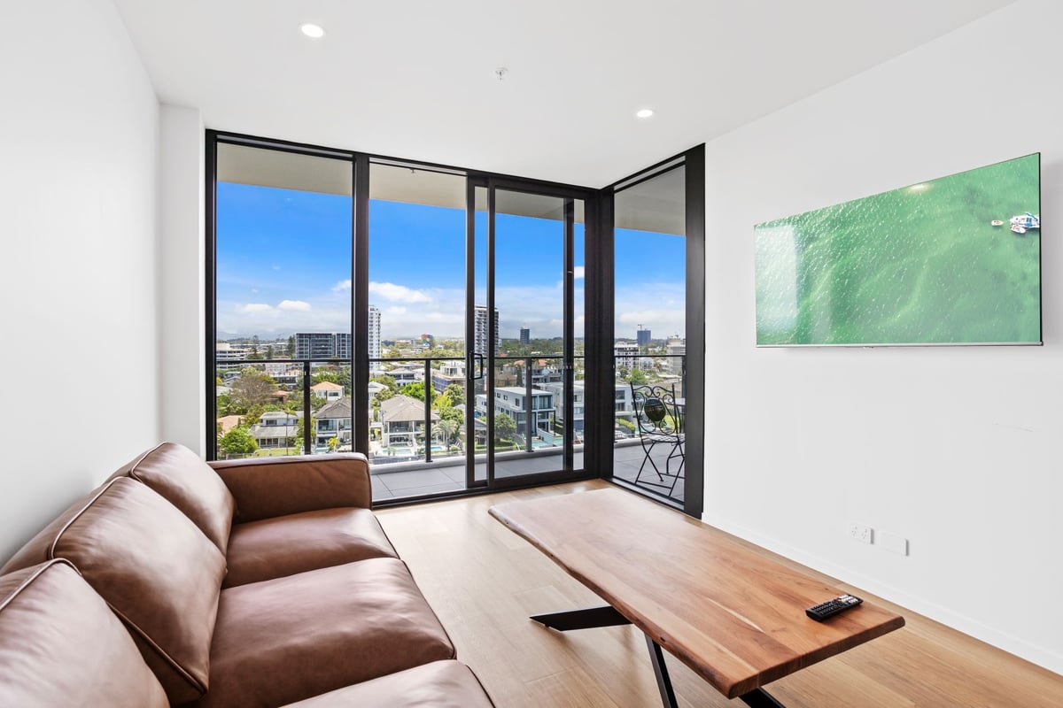 Furnished 2 Bedroom House in Surfers Paradise