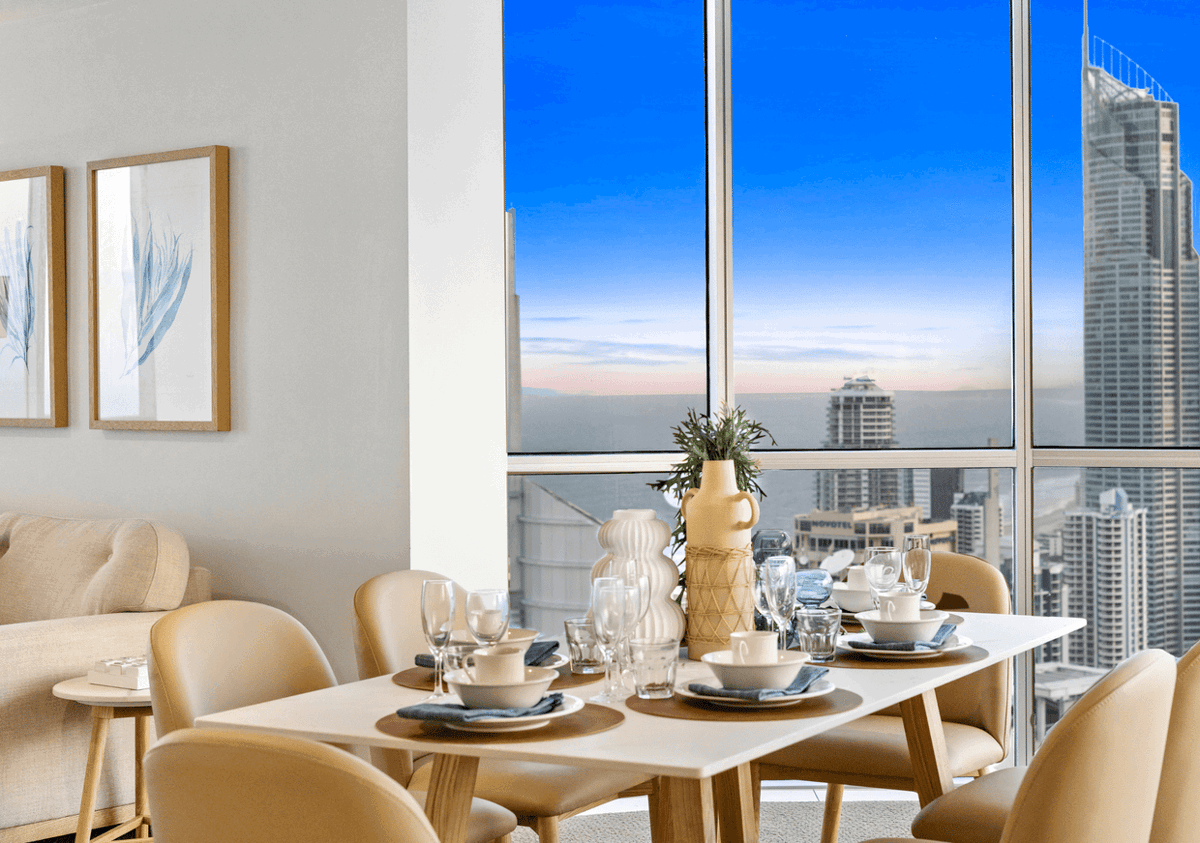 Furnished 5 Bedroom House in Surfers Paradise