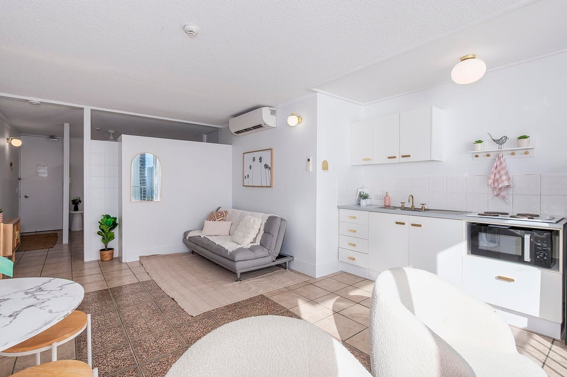 Furnished 1 Bedroom House in Surfers Paradise