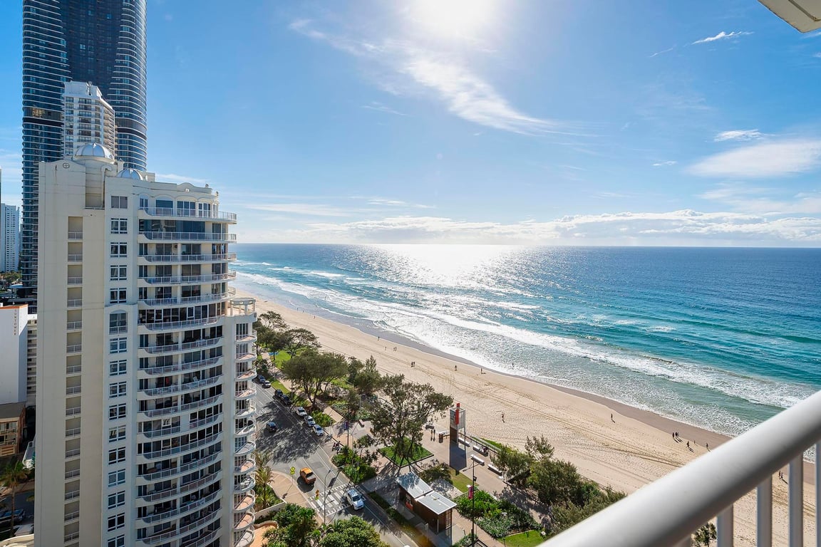 Furnished 1 Bedroom House in Surfers Paradise