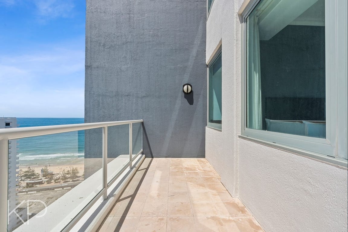 Furnished 2 Bedroom House in Surfers Paradise