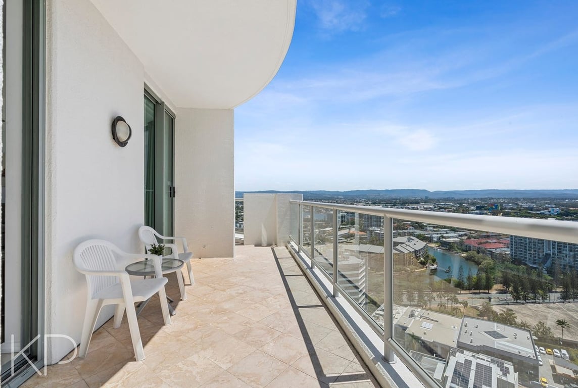 Furnished 2 Bedroom House in Surfers Paradise