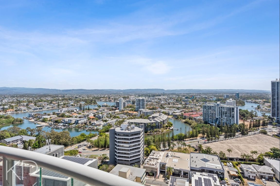 Furnished 1 Bedroom House in Surfers Paradise