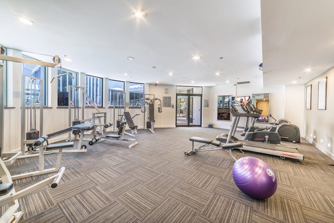 Furnished 1 Bedroom House in Surfers Paradise