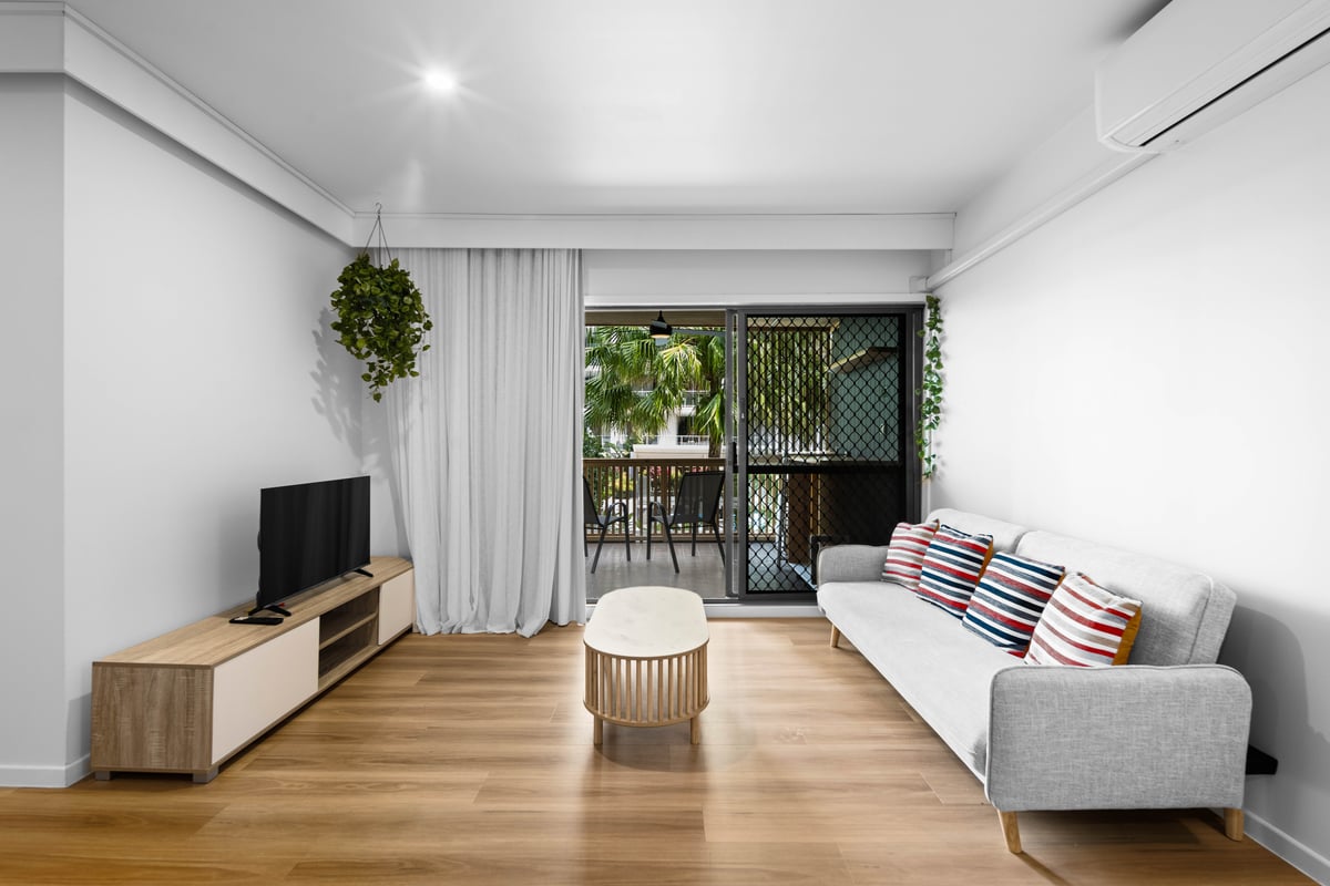 Furnished 2 Bedroom House in Surfers Paradise