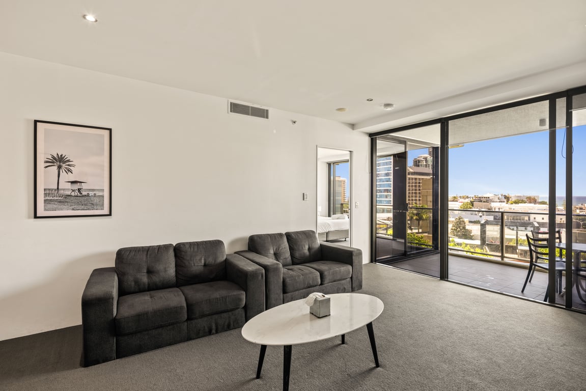 Furnished 2 Bedroom House in Surfers Paradise