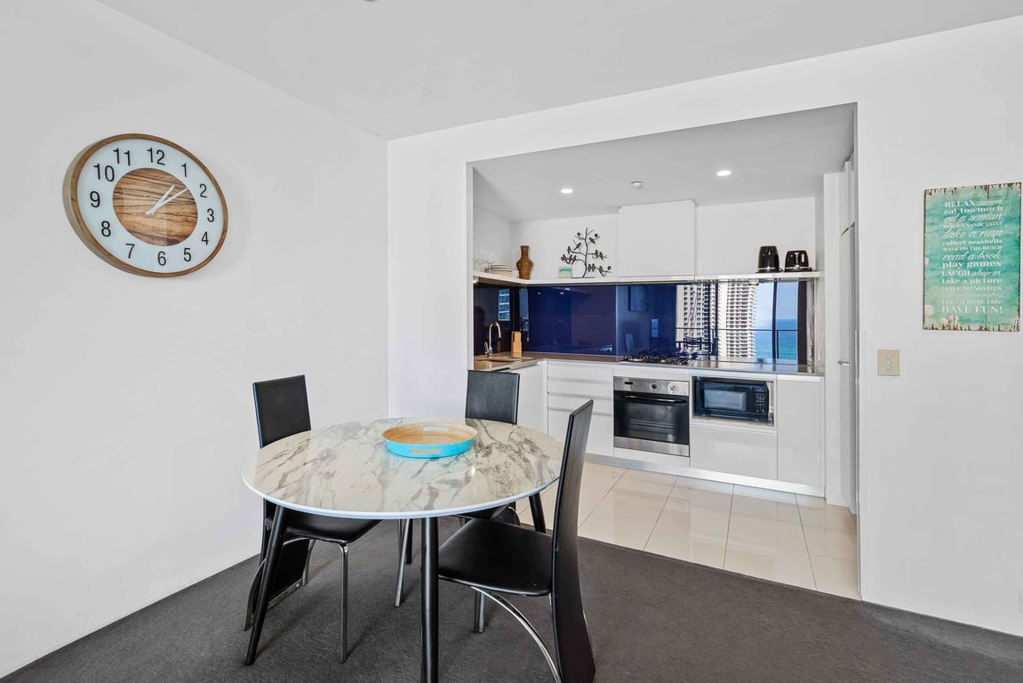 Furnished 2 Bedroom House in Surfers Paradise