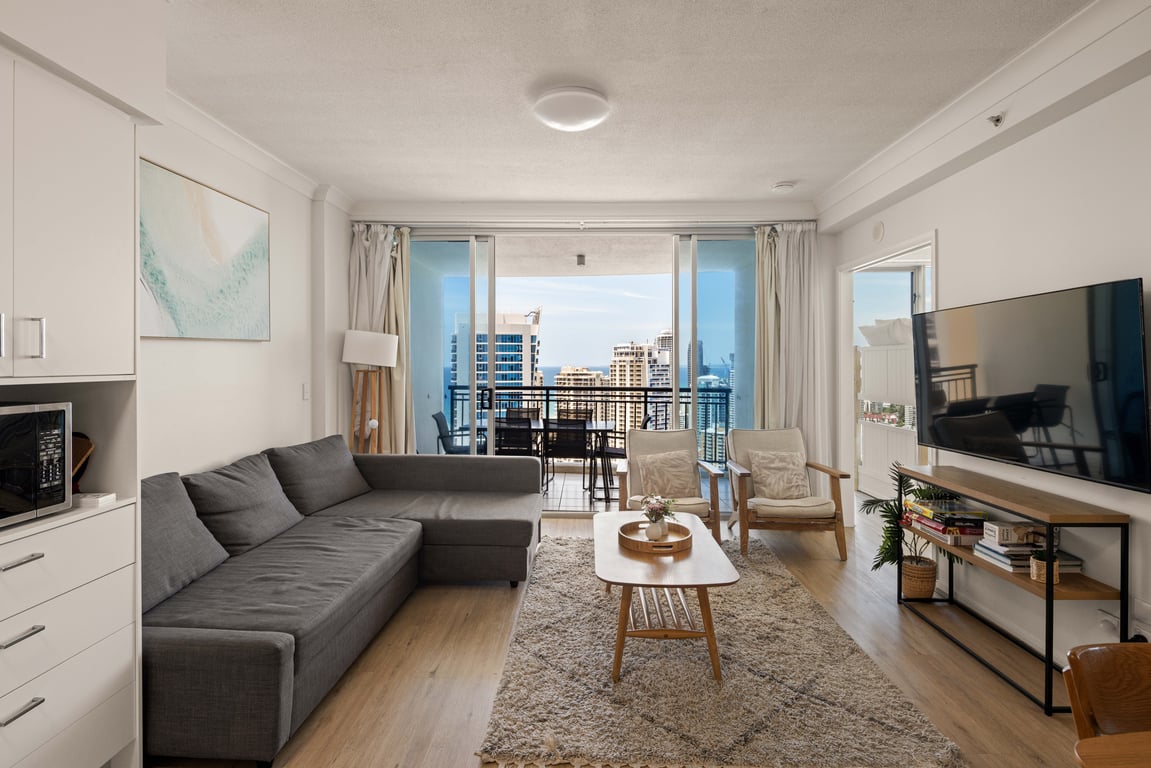 Furnished 2 Bedroom House in Surfers Paradise