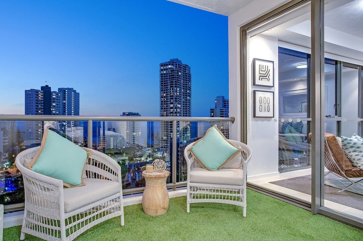Furnished 2 Bedroom House in Surfers Paradise