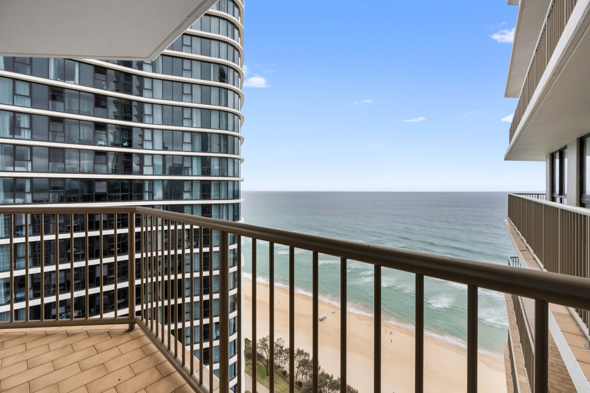Furnished 2 Bedroom House in Surfers Paradise