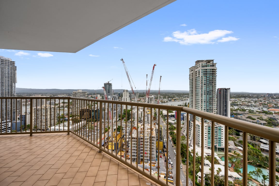 Furnished 2 Bedroom House in Surfers Paradise