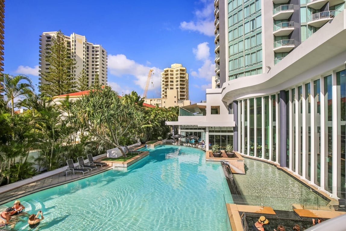 Furnished 1 Bedroom House in Surfers Paradise