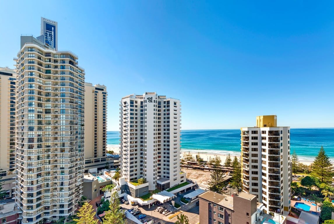 Furnished 1 Bedroom House in Surfers Paradise
