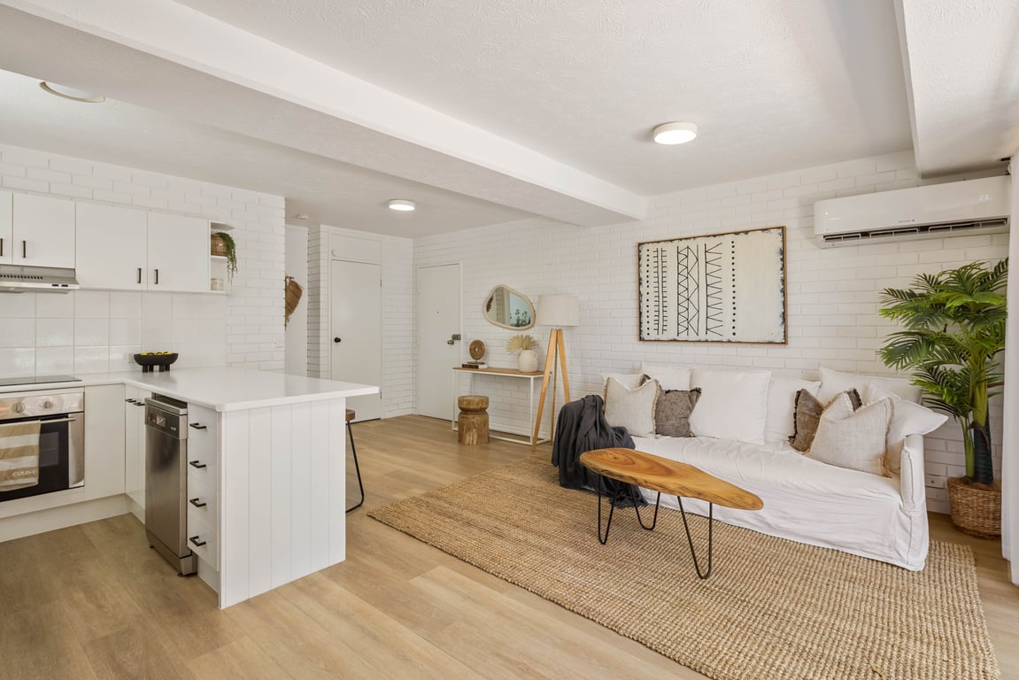 Furnished 1 Bedroom House in Surfers Paradise