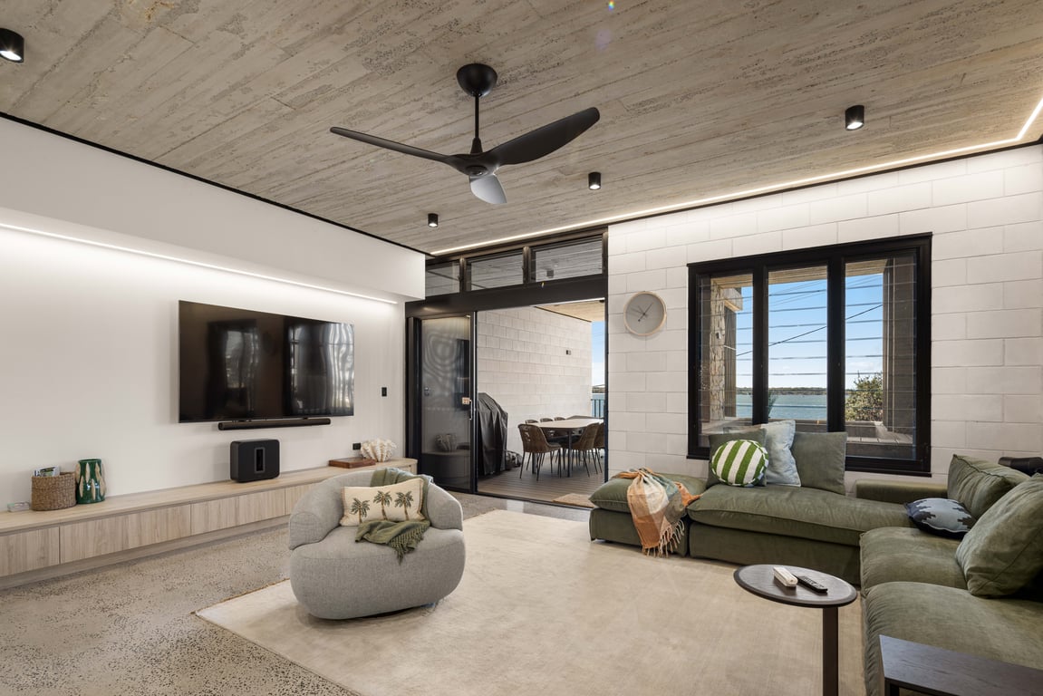 Furnished 3 Bedroom House in Runaway Bay