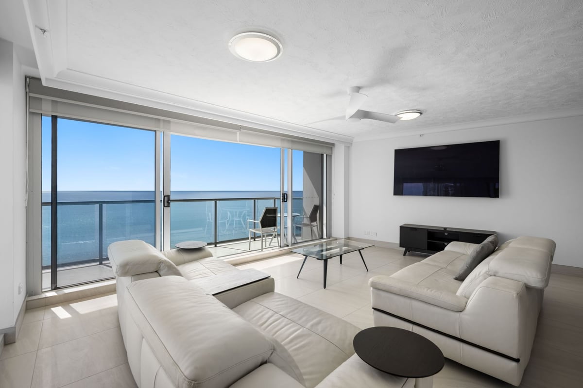 Furnished 2 Bedroom House in Surfers Paradise