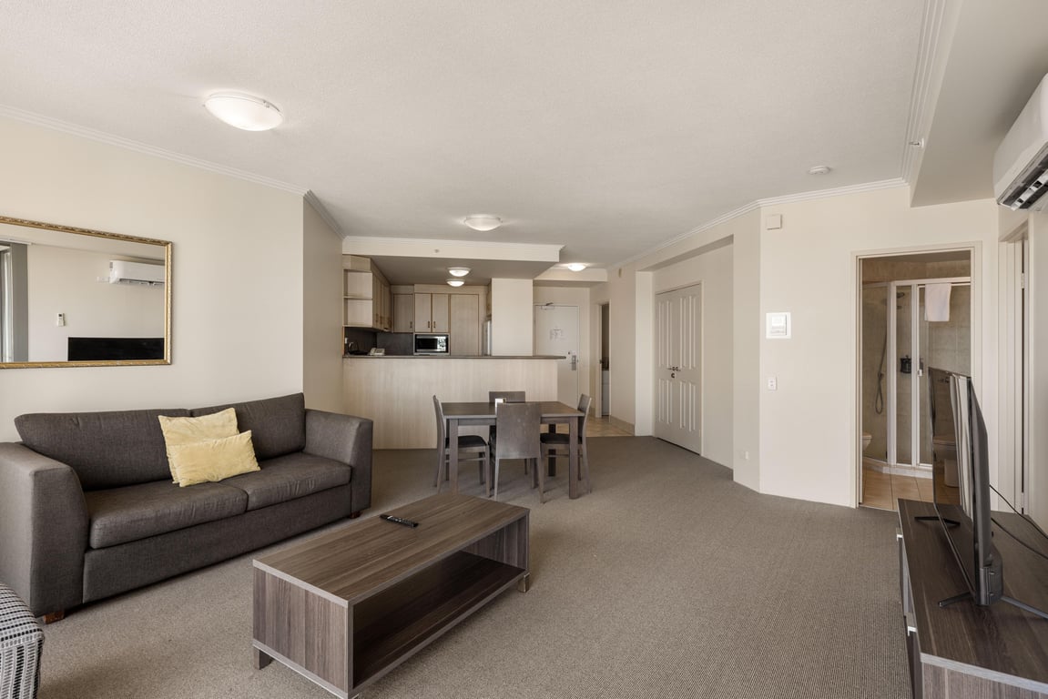 Furnished 1 Bedroom House in Surfers Paradise