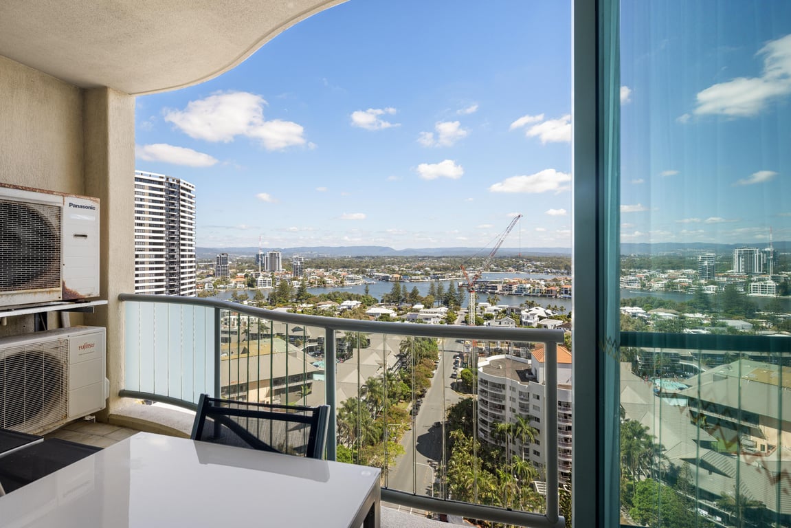Furnished 1 Bedroom House in Surfers Paradise