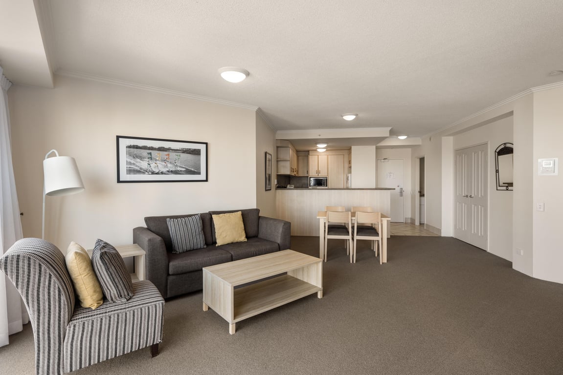 Furnished 1 Bedroom House in Surfers Paradise
