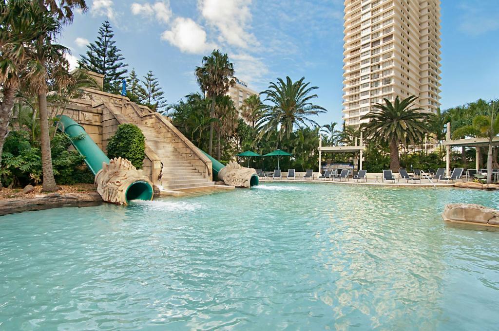Furnished 1 Bedroom House in Surfers Paradise