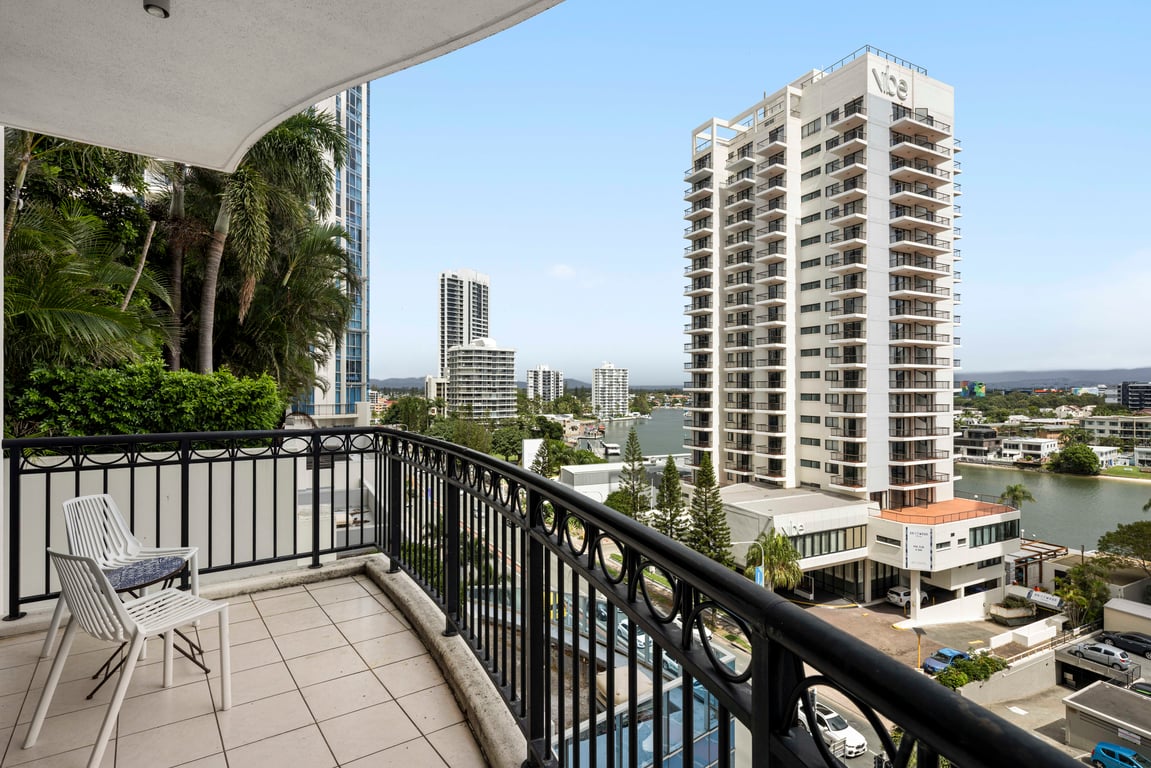 Furnished 2 Bedroom House in Surfers Paradise